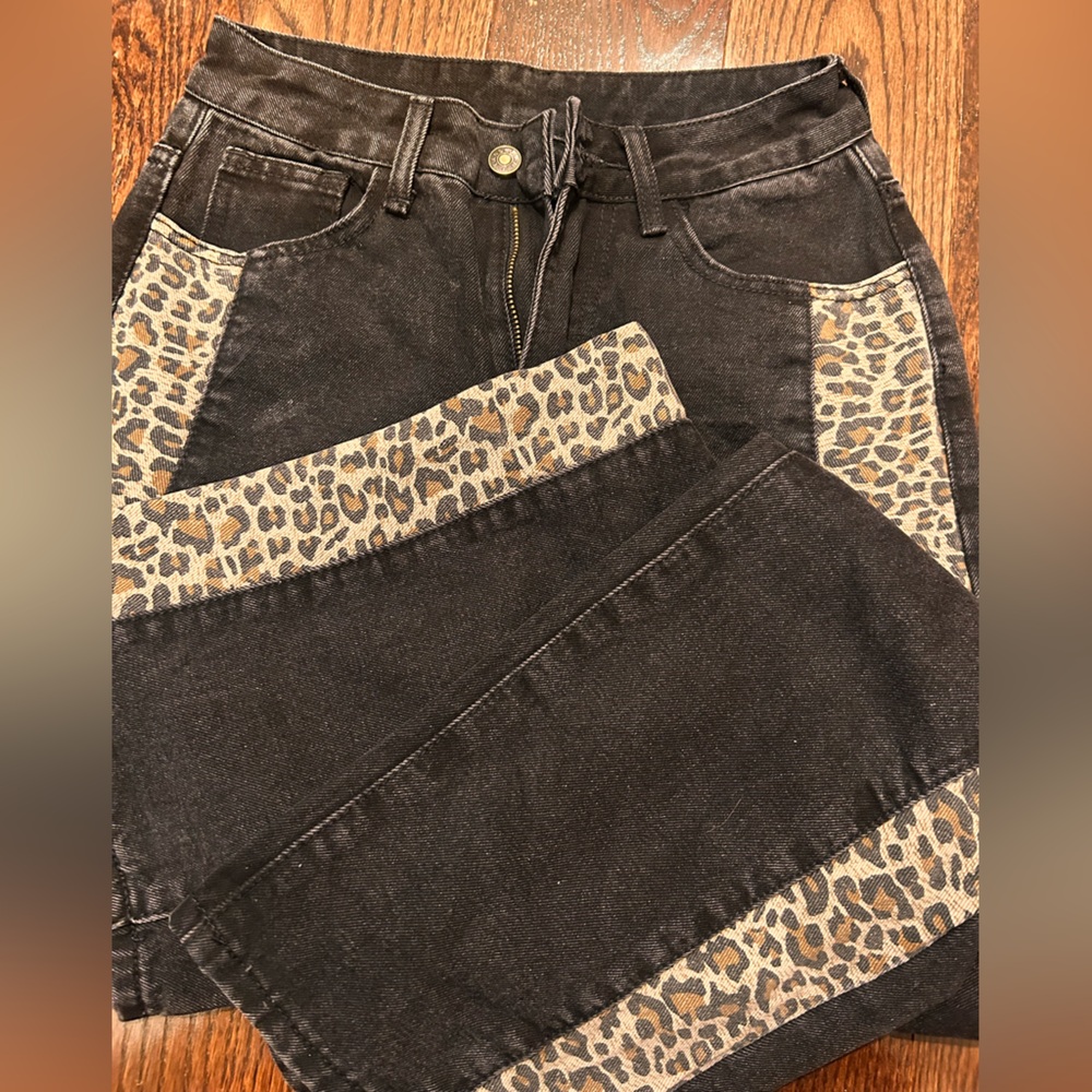 Black Straight-Leg Jeans with Leopard Panels